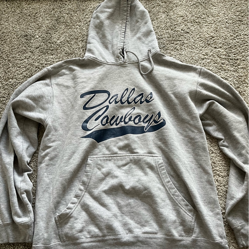Grey sweatshirt
